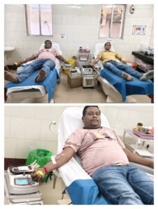 भारतीय जनता पार्टी के 47वें स्थापना दिवस पर अल्पसंख्यक मोर्चा जिला महामंत्री ललित जैन एवम लितेस नामदेव ने सेक्टर 9 अस्पताल में किया रक्तदान।