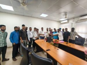 भारतीय मजदूर संघ दल्लीराजहरा ने सीजीएम ए के सिंह को दल्ली यंत्रीकृत खदान में संचालित 1.2 मिलीयन टन पैलेट प्लांट से संबंधित विभिन्न विषयों पर ज्ञापन सौंपा।