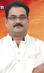 त्योहारों से पहले चिल्लर की किल्लत, व्यापारी संघ ने बैंकों को सौंपा ज्ञापन। संघ के अध्यक्ष गोविंद वाधवानी ने कहा- बैंक व्यापारियो को हर हालत में चिल्लर उपलब्ध कराए।
